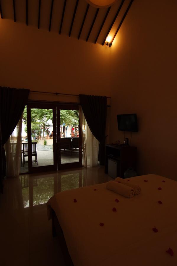 Hotel Kelapa Kecil Gili Trawangan Esterno foto